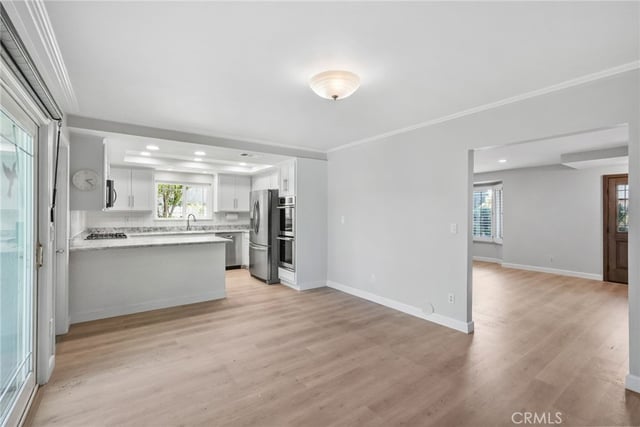 11380 Reseda, Los Angeles, CA 91326 — photo 11 of 38