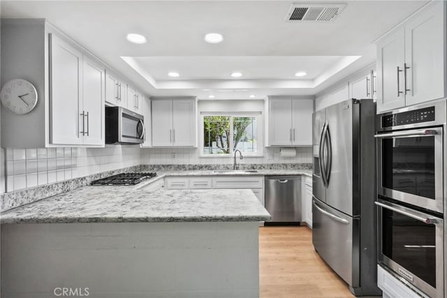 11380 Reseda, Los Angeles, CA 91326 — photo 12 of 38