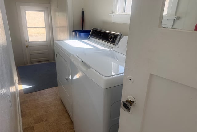 1056 W 8th Street W, San Pedro, CA 90731 — photo 14 of 21