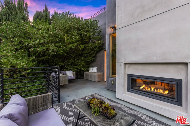 418 Wren Drive, Los Angeles, CA 90065 — photo 11 of 62