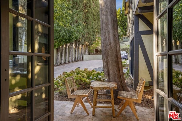 3225 Oakshire Drive, Los Angeles, CA 90068 — photo 11 of 71