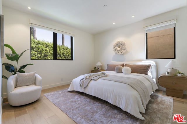 923 N Hilldale Avenue, West Hollywood, CA 90069 — photo 32 of 51