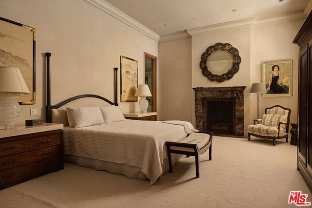 414 Lomond Avenue, Los Angeles, CA 90024 — photo 14 of 37