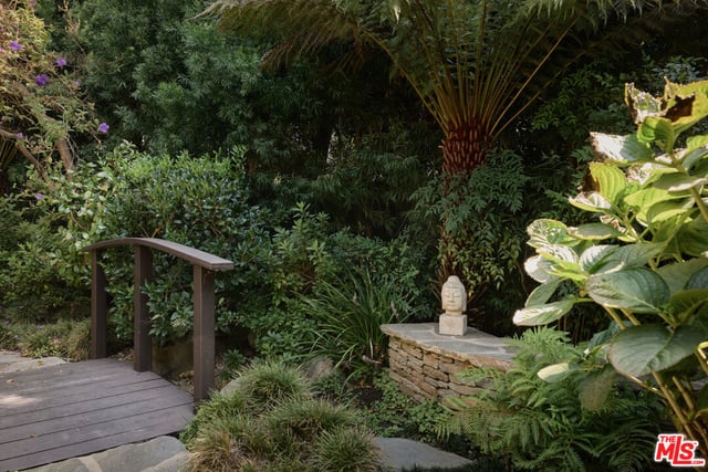 414 Lomond Avenue, Los Angeles, CA 90024 — photo 27 of 37