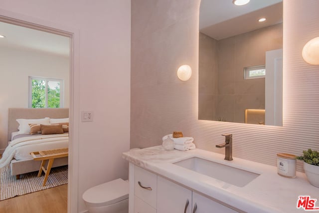 4211 Nogales Drive, Los Angeles, CA 91356 — photo 23 of 40