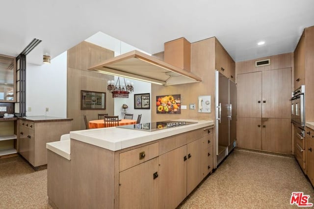 5435 W 64th Street, Los Angeles, CA 90056 — photo 15 of 38