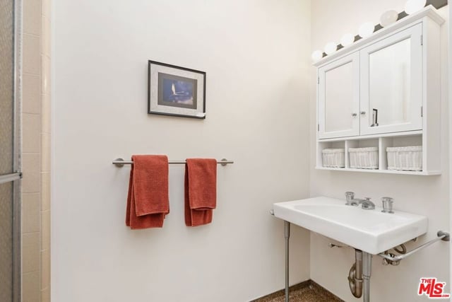 5435 W 64th Street, Los Angeles, CA 90056 — photo 34 of 38