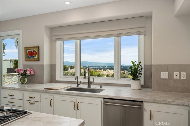 24918 Vista Verenda, Woodland Hills, CA 91367 — photo 14 of 41