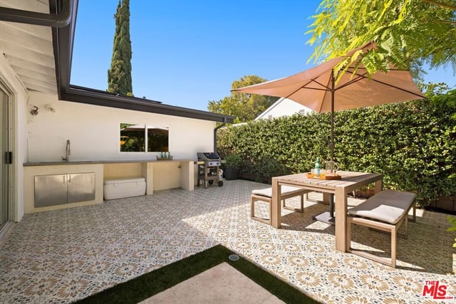 7442 Capps Avenue, Los Angeles, CA 91335 — photo 39 of 54