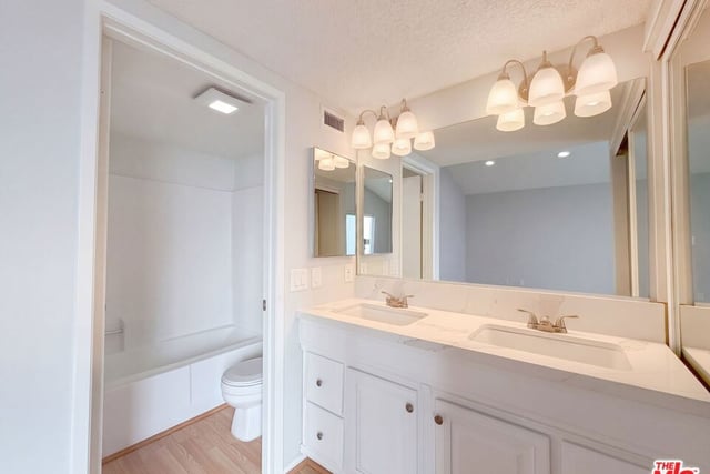 20021 Kent Lane, Santa Clarita, CA 91351 — photo 10 of 17