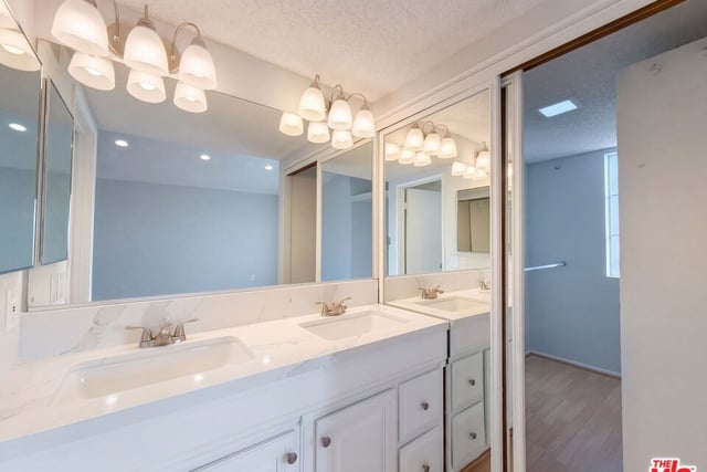 20021 Kent Lane, Santa Clarita, CA 91351 — photo 11 of 17