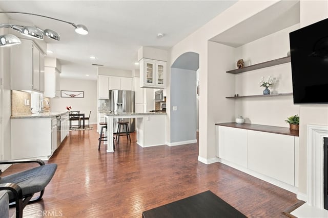 23301 Anacapa, Valencia, CA 91354 — photo 12 of 52