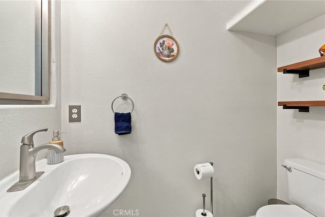 23301 Anacapa, Valencia, CA 91354 — photo 35 of 52