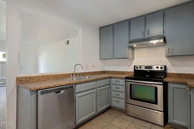 1300 Saratoga Avenue 1302, Ventura, CA 93003 — photo 12 of 24