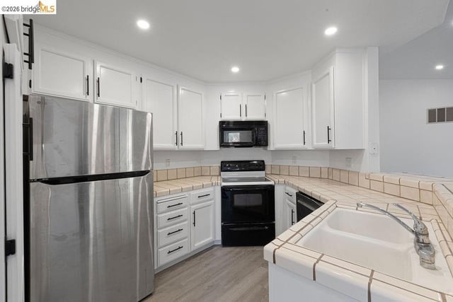 915 Bighorn Ter, Brentwood, CA 94513 — photo 22 of 41