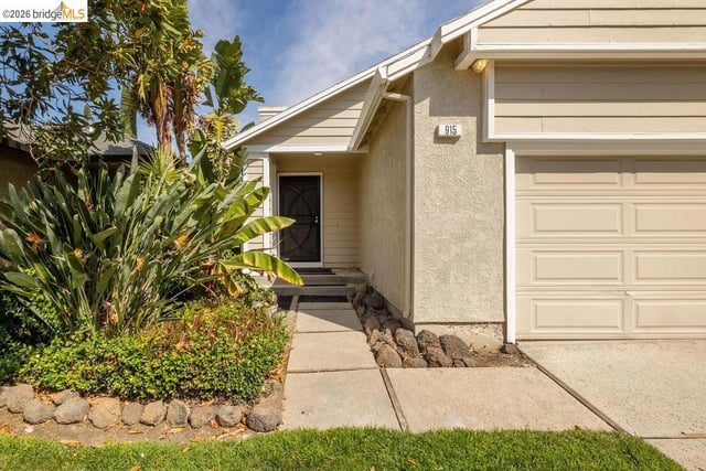 915 Bighorn Ter, Brentwood, CA 94513 — photo 4 of 41