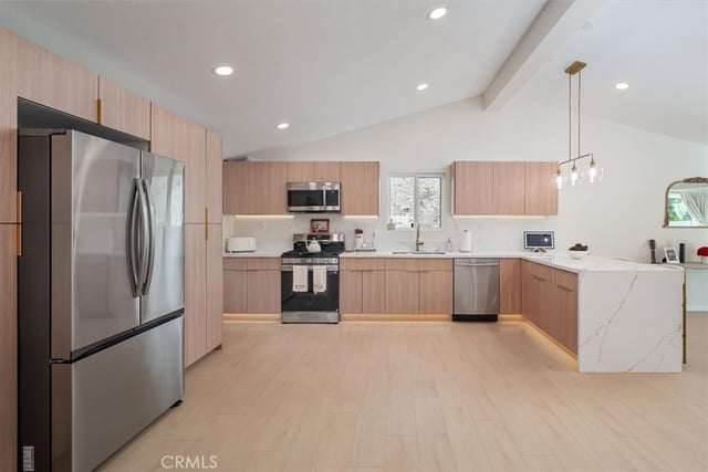 18640 Kimbrough Street, Canyon Country, CA 91351 — photo 6 of 33