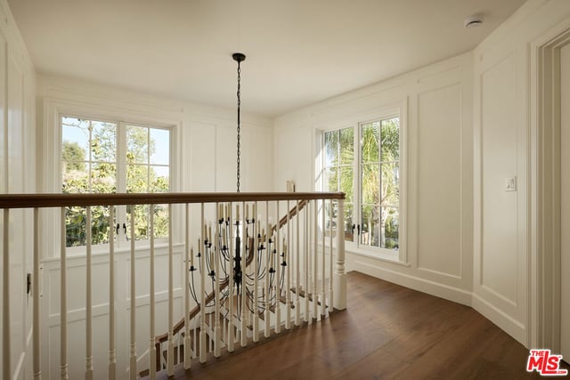 31 Oakmont Drive, Los Angeles, CA 90049 — photo 19 of 34