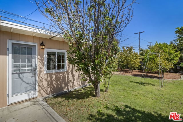 19345 Archwood Street, Los Angeles, CA 91335 — photo 26 of 29