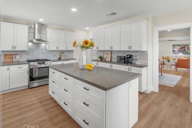 103 N Harvard, Los Angeles, CA 90004 — photo 14 of 69