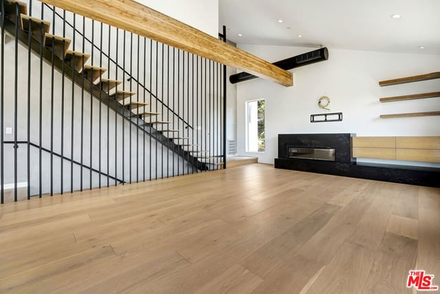 3761 Glenridge Drive, Sherman Oaks, CA 91423 — photo 9 of 37