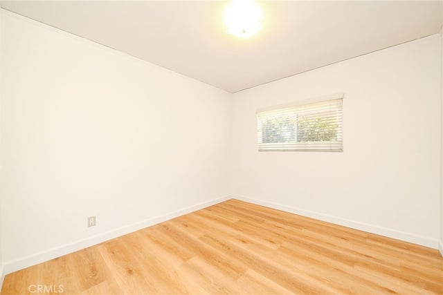 1554 Raymond Avenue, Glendale, CA 91201 — photo 14 of 35
