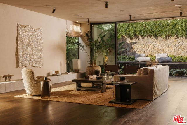 3710 Goodland Avenue, Studio City, CA 91604 — photo 8 of 46
