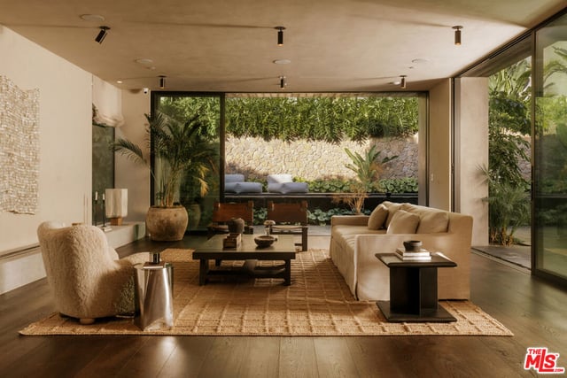 3710 Goodland Avenue, Studio City, CA 91604 — photo 9 of 46