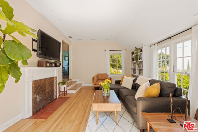 6871 Sunny, Los Angeles, CA 90068 — photo 5 of 30
