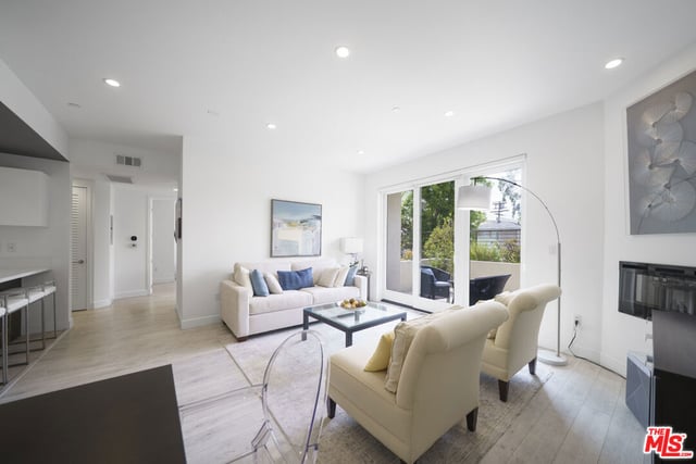 118 S Kenwood Street 105, Glendale, CA 91205 — photo 11 of 24
