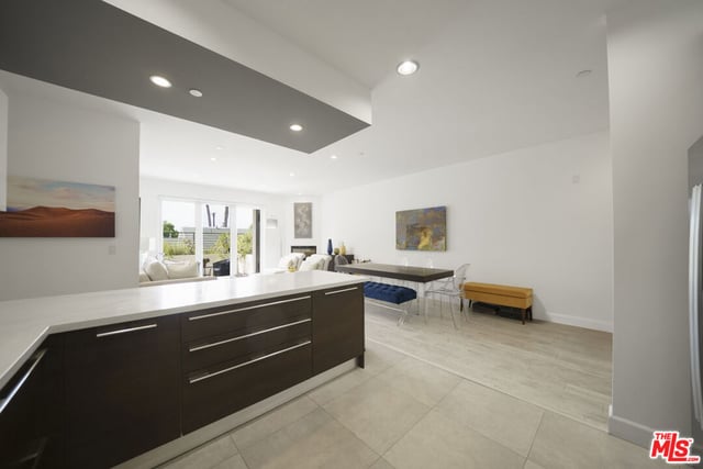 118 S Kenwood Street 105, Glendale, CA 91205 — photo 12 of 24