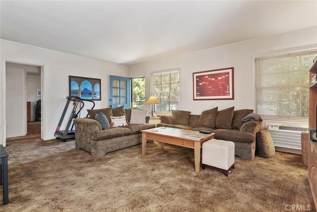 5420 Kester, Sherman Oaks, CA 91411 — photo 9 of 19