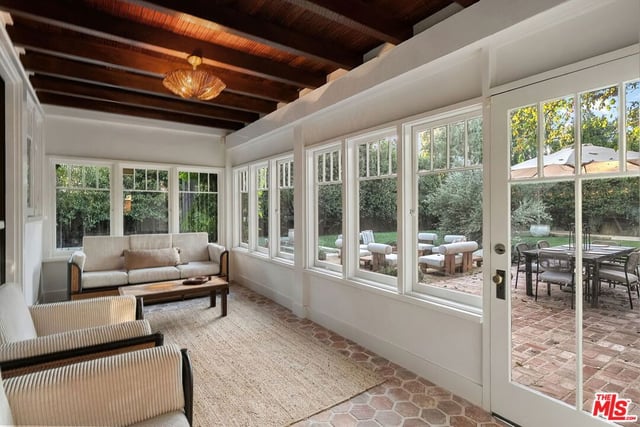 405 Palisades Avenue, Santa Monica, CA 90402 — photo 9 of 44