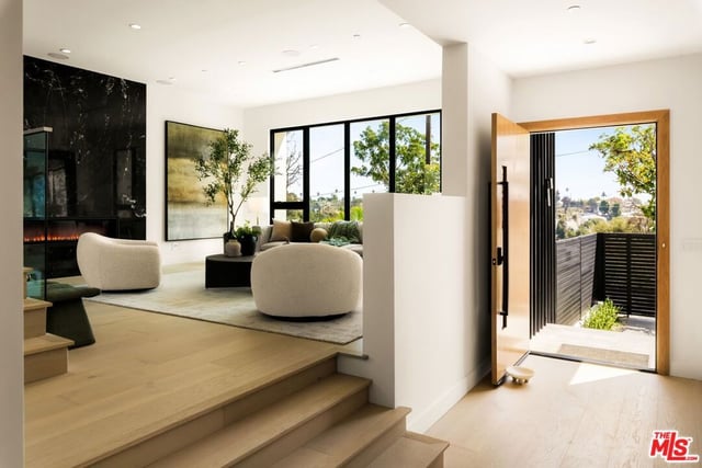 605 Erskine Drive, Los Angeles, CA 90272 — photo 9 of 33