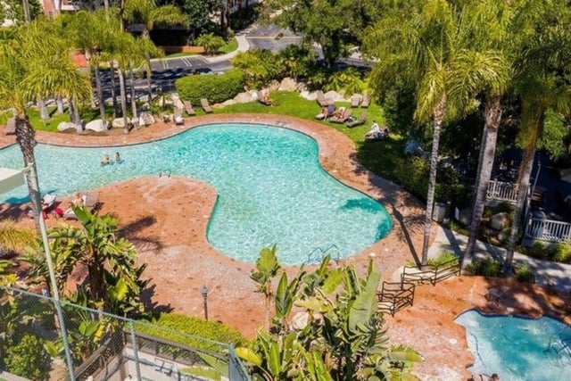 5530 Owensmouth Avenue 219, Woodland Hills, CA 91367 — photo 14 of 14
