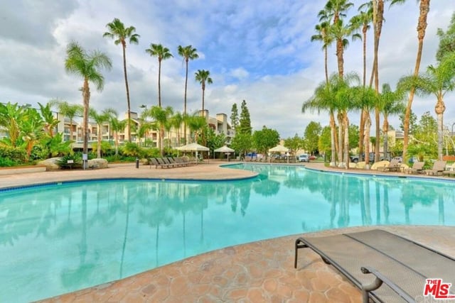 5530 Owensmouth Avenue 219, Woodland Hills, CA 91367 — photo 7 of 14