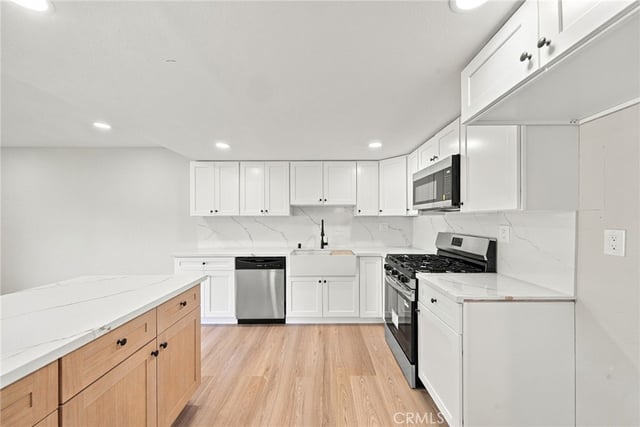 27175 Rio Garza, Valencia, CA 91354 — photo 10 of 27