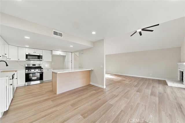 27175 Rio Garza, Valencia, CA 91354 — photo 7 of 27