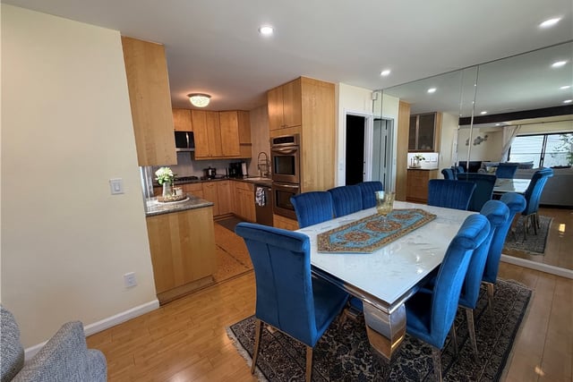 19231 Sherman Way 36, Los Angeles, CA 91335 — photo 4 of 18