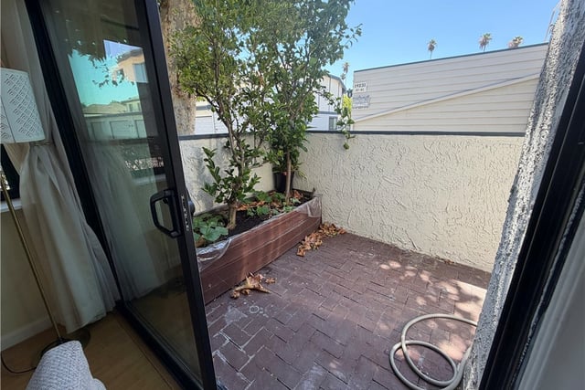 19231 Sherman Way 36, Los Angeles, CA 91335 — photo 8 of 18