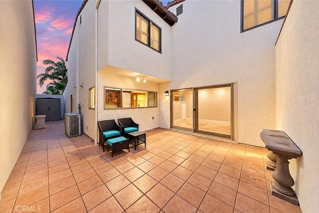 7119 Island Village Drive, Long Beach, CA 90803 — photo 17 of 53