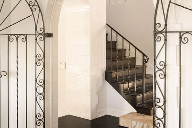 2293 Bronson Hill Drive, Los Angeles, CA 90068 — photo 11 of 32