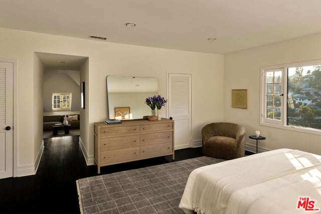 2293 Bronson Hill Drive, Los Angeles, CA 90068 — photo 15 of 32