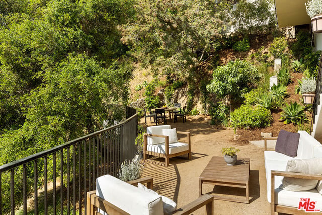 2293 Bronson Hill Drive, Los Angeles, CA 90068 — photo 31 of 32