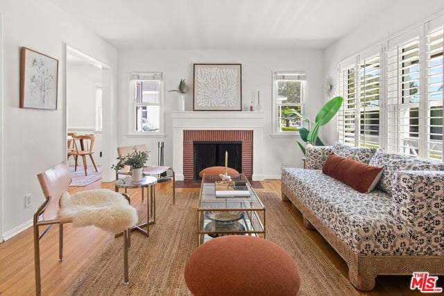 6531 W 77th Street, Los Angeles, CA 90045 — photo 4 of 35