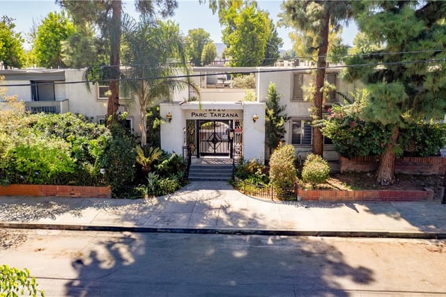 18620 Hatteras St 249, Tarzana, CA 91356 — photo 51 of 58