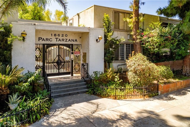 18620 Hatteras St 249, Tarzana, CA 91356 — photo 52 of 58