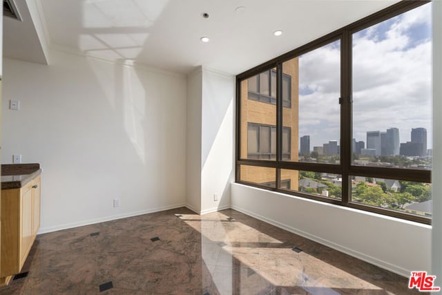 10430 Wilshire Boulevard 606, Los Angeles, CA 90024 — photo 12 of 43