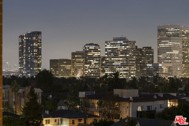 10430 Wilshire Boulevard 606, Los Angeles, CA 90024 — photo 33 of 43