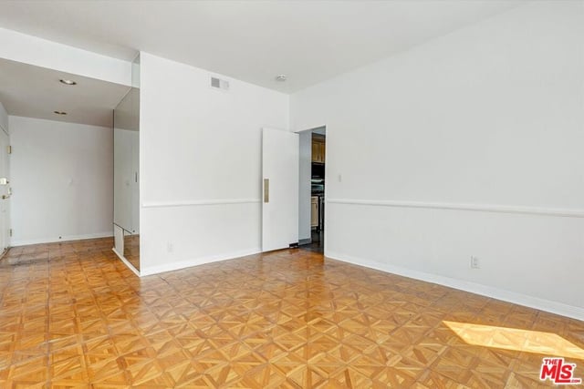 1140 Alta Loma Road 303, West Hollywood, CA 90069 — photo 14 of 57